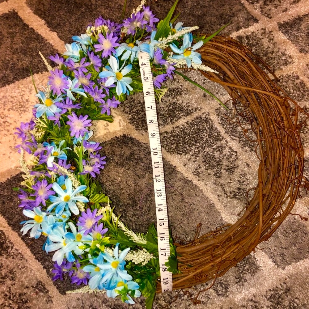 Spring & summer grapevine wreath handmade - Picture 3 of 3